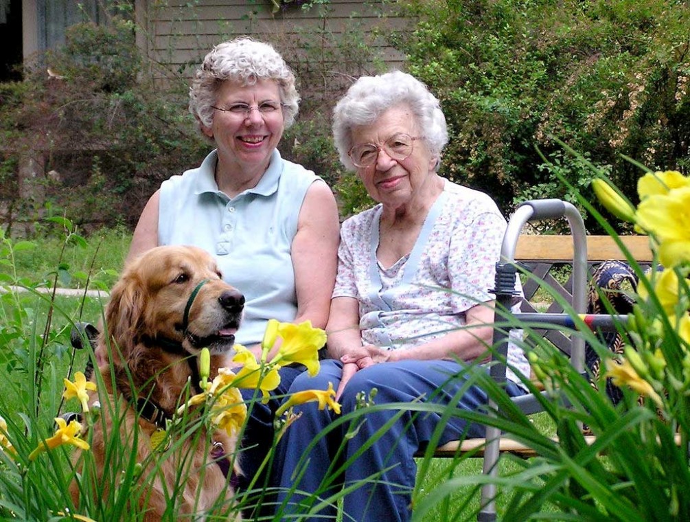 abuelas-perronuestra